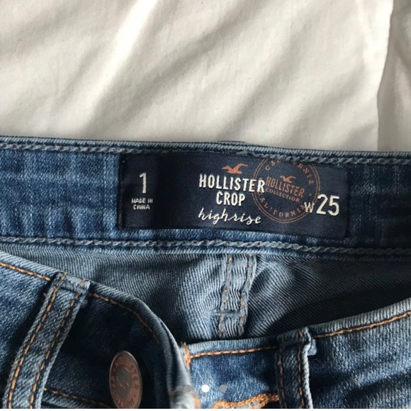Hollister jeans with detail - Picture 2 of 3